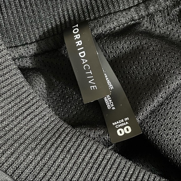 Torrid black & white stripe active track jacket 00 m/l - Picture 7 of 9